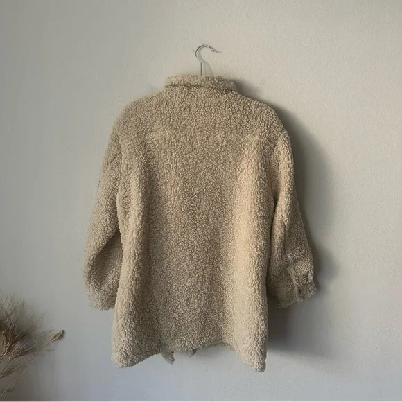 Hayden Sherpa Button Shaket in Cream Large - Picture 11 of 14